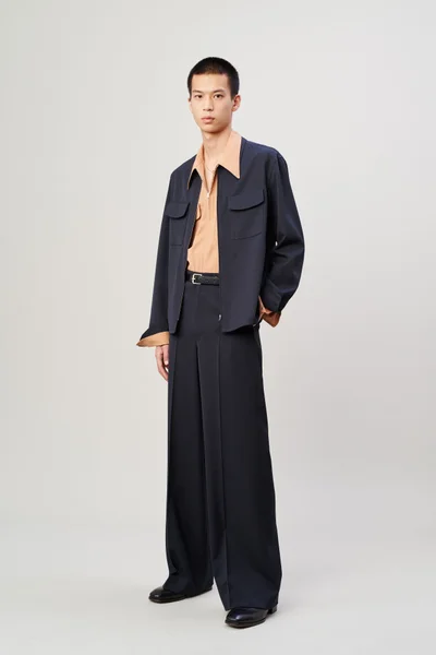 Look 16